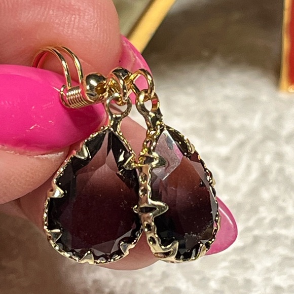 Smoky gradient ,fade to black /bi Coloured earrings - Picture 3 of 9